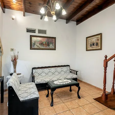 Cretan Comfortable House - Hamam * Aronion